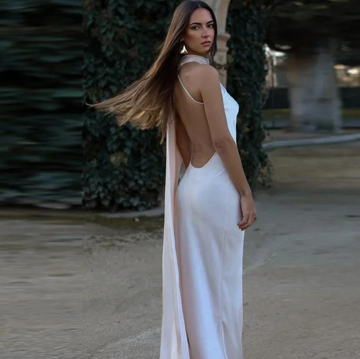 Robe Satinée à Ruban